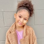 Zoey Zanai(@zoeyzanai)'s profile avatar