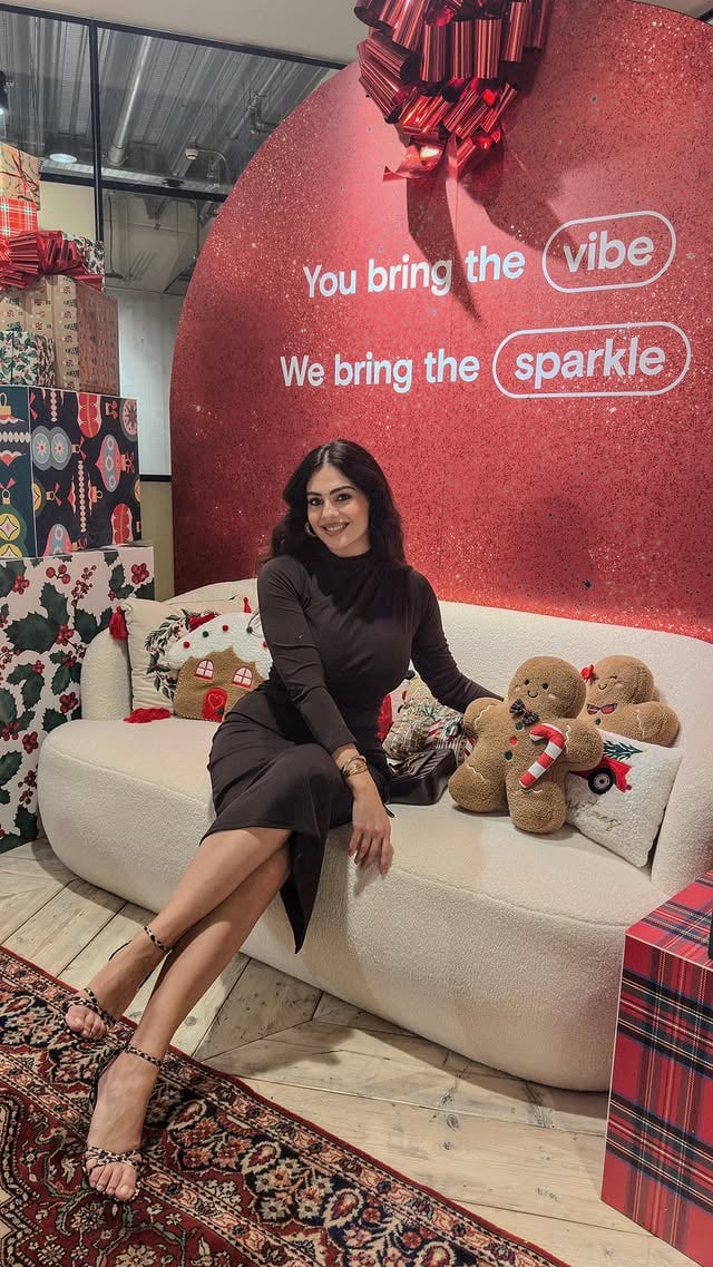 Sono stata due giorni a Dublino per la prima volta insieme a @primark per il loro iconico Christmas Party 🎄Sono stata molto combattuta sulla scelta dell’ outfit per l’evento perché il negozio di Dublino è gigantesco. Ma poi quando l’ho visto non ho avuto dubbi!Alla serata ci sono state tante attività e ci siamo divertite come delle matte! Ma adesso voglio sapere se la mia scelta outfit vi è piaciuta, fatemelo sapere nei commenti ✨#primark #iworkwithprimark #adv