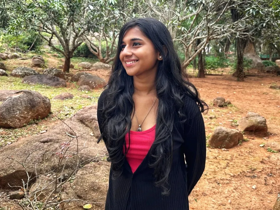 Golden hour? No, it’s my hour........#FYP #PowerYourPage #ExplorePage #ViralReel #InstaDaily #CampusCrush #SRMUniversity #SRMISD #SRMNamaduram #NamakuSRM #TamilPonnu #AestheticReels #OOTDInspo #LongHairCheck #IndianCreator #ChennaiVibes #TrendAlert #ReelKaroFeelKaro #CollegeDiaries #InstaTrending #reelitfeelit❤️ #fypage