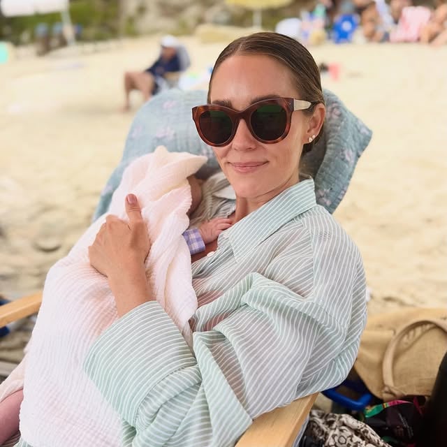 Saying goodbye to another amazing summer… became an auntie (twice!), spent a lot of time at the beach, traveled to fun places and then back-in-time to see BSB. by @laurenconrad