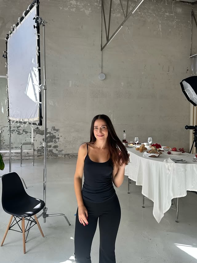 Fin de rodaje como Presentadora de un proyecto que me ha hecho tan feliz, pronto lo veréis. Gracias vida💫🥹 #recap by @lorenagaram