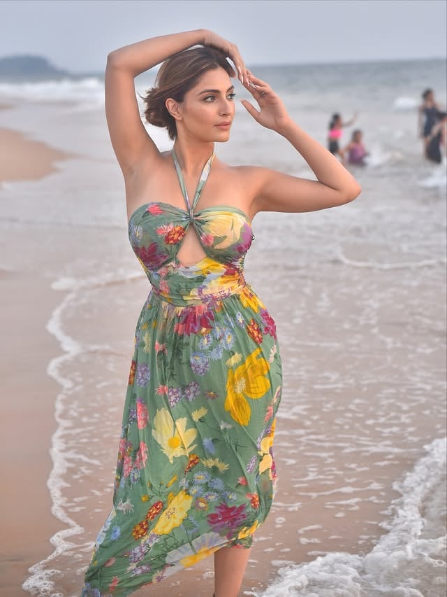 Somewhere between the waves… I found myself...#shivanggi #instagram #beach #waves