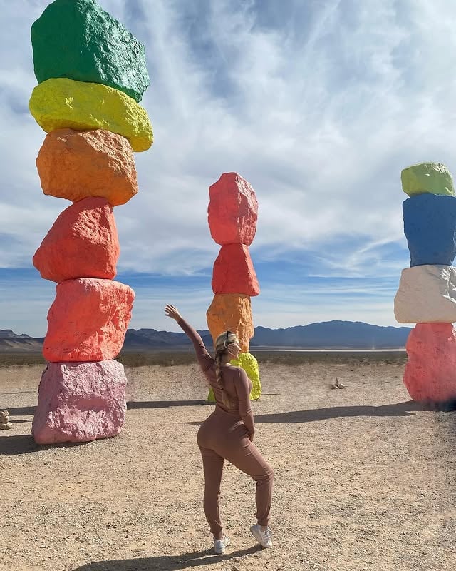 Photo from my trip to Vegas a few weeks back 💛 by @ellevanschaik