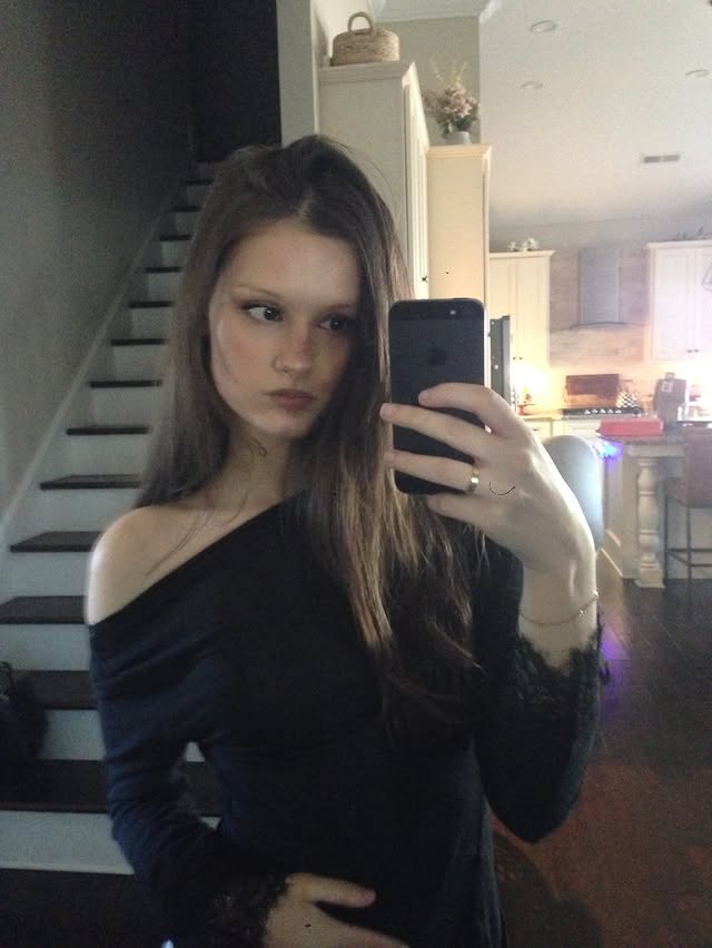 new phone who dis by @hayley.leblanc