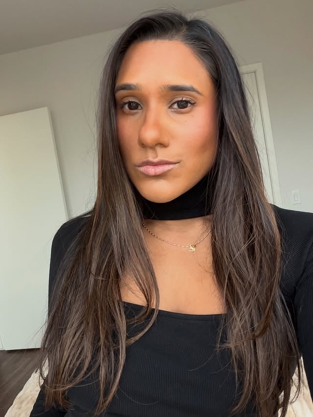 Here’s a random photo dump of some moments, thoughts, and quotes I wanna share! ◡̈ 1. I’ve been loving the dark hair on me lately 2. Something about an all black outfit for a night out or to dinner with the girls 🤌🏽3. 😂4. 📍Phuket, Thailand 5. My sister is my best friend and I love traveling with her 6. Guys, this was the most beautiful Thai cooking class experience and I highly recommend @zabbeleecooking 7. Yes, I’m that girl that loves signs and repeating numbers 8. Jet lag sunrises >> 9. @ranavat & @elfcosmetics always come with me on a trip10. 📍Koh Yao Noi, Thailand - the most gorg island 11. We saw this flower wall walking through old town Phuket market 12. This is the type of fit I’m in 80% of the time @alo13. Keep reinventing yourself over and over again. 14. I almost didn’t post this picture but in 2026, we are building confidence and posting whatever we want!! Also a moment for this view 😍15. Read it again. by @lifewithdeeps