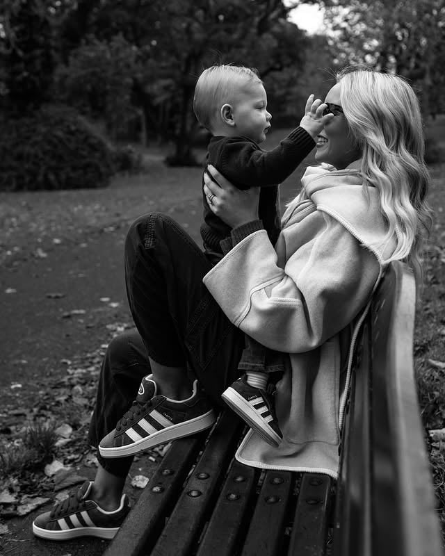 A Sunday kinda love ❤️ pics by @paolarechphoto by @hannahcjsaunders