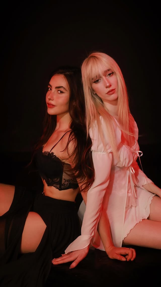deja vu visualizer out on YouTube now 💕🎧