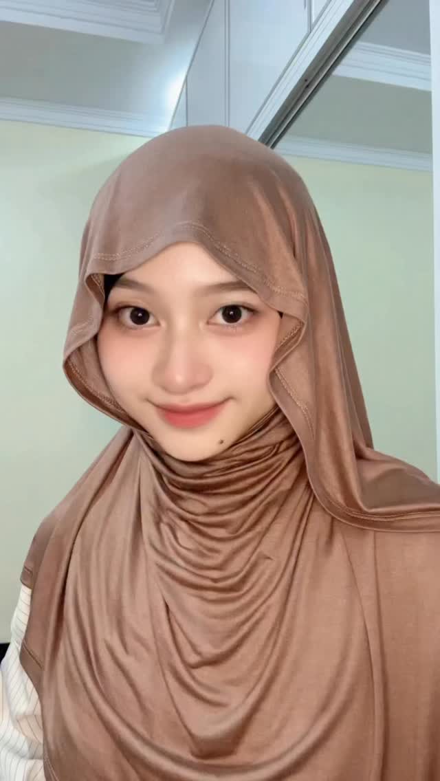 Assalamualaikum selamat malam semua 🥰☺️ by @dewisekararum03