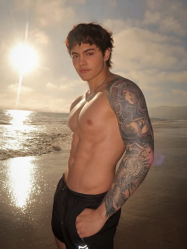 I love you Malibu 🏄🏻‍♂️ by @indigotohell