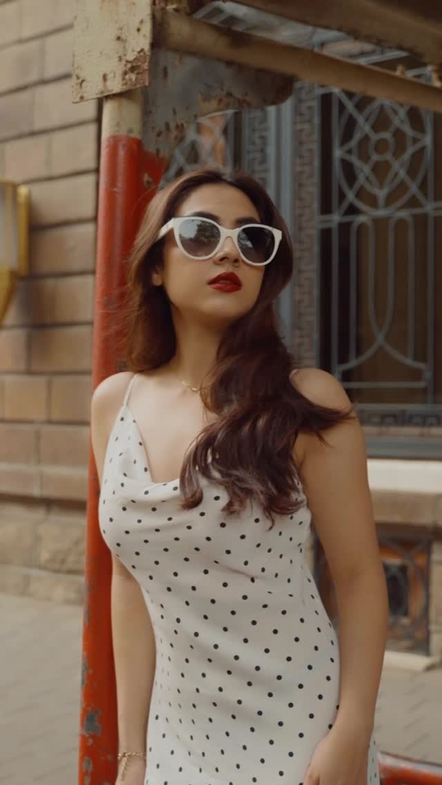 Slightly over dressed for morning walk? by @reemshaikh