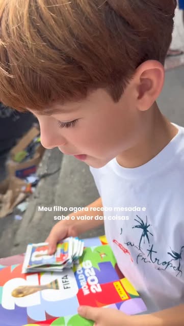 Duvidei? Duvidei!!! Mas simmm, nosso ministro da economia entrou no hype do álbum da Copa, o dia inteiro é 8 ou 80
Feliz com a figurinha/ álbum X Chateado com o valor e as repetidas HAHAHAHAAH 💚💛💙
.
.
.
#copadomundo #fifa2026 #albumpanini #brasil #meninodamesada
