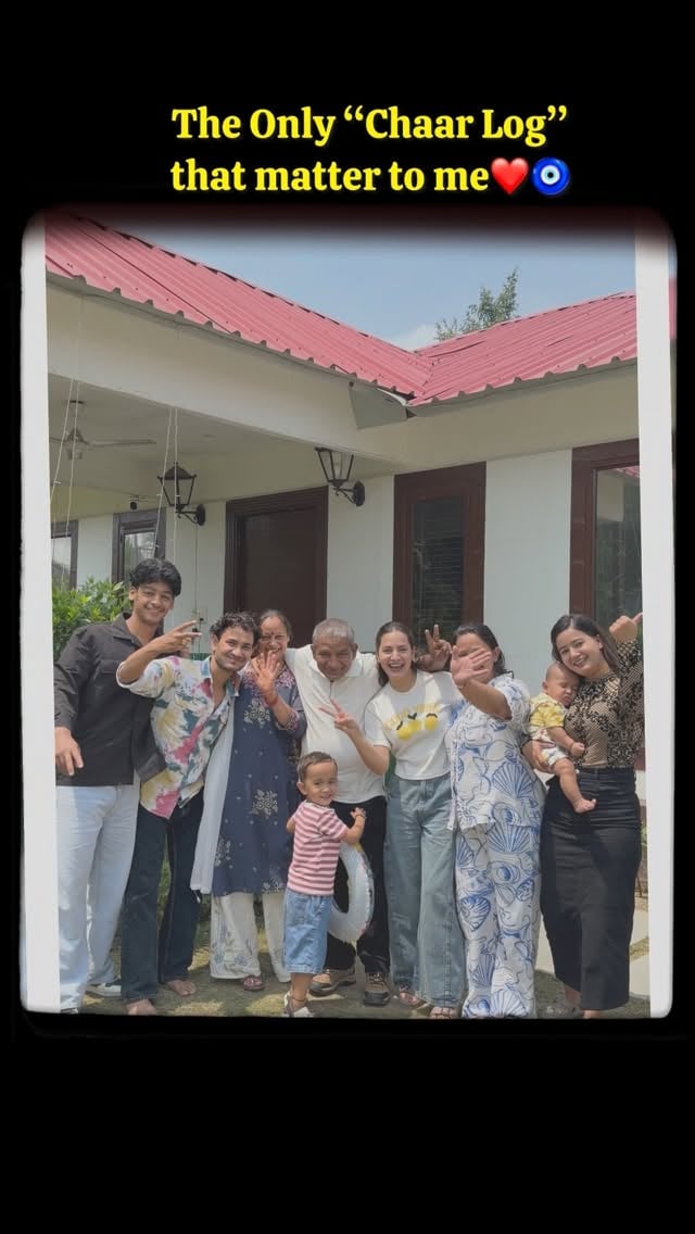 Chaar Log kya kahenge??🙂‍↔️#nehabisht #familyfun #familytime #staycationneardelhi #noida