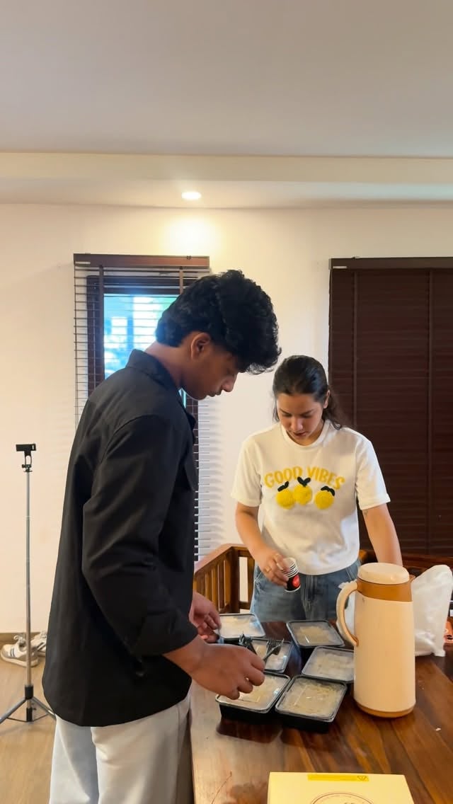 Mummy yar yaha to sone do😩🥱#nehabisht #familyvlog #staycation #noida #followｍe