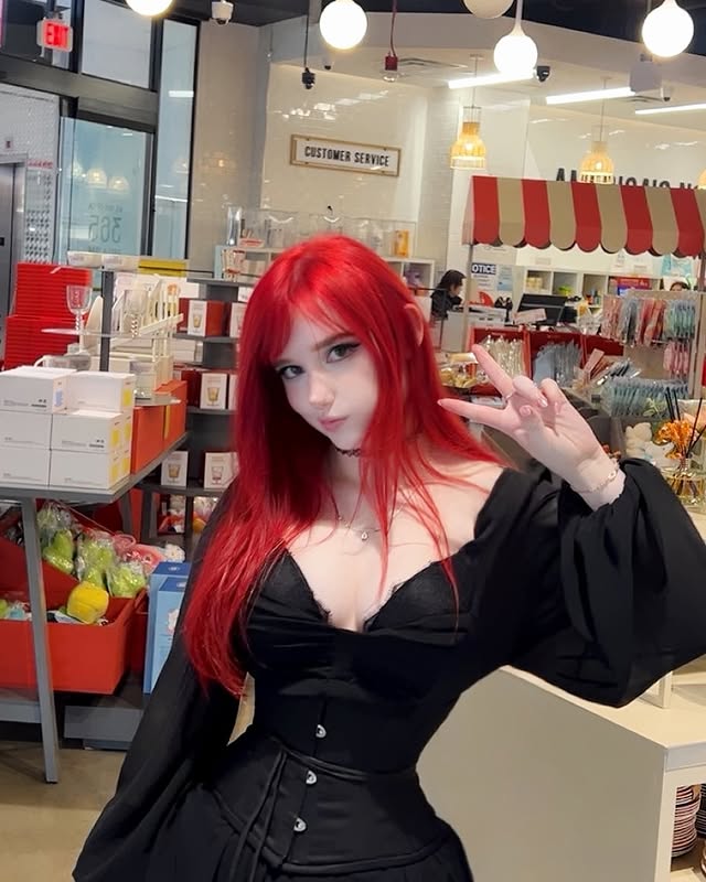 American dream mall trip with the squish#newyork #altgirl #alternative #americandream #americandreammall by @gonkgonk666