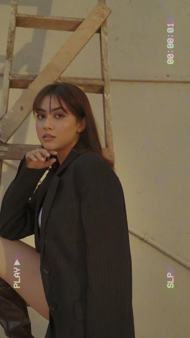 Moody/messy by @reemshaikh