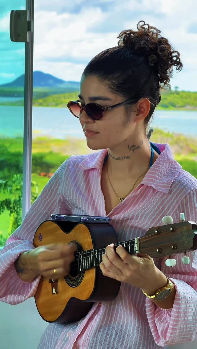 No meu interior, eu não quero guerra COM NINGUÉM 🔥@robertacamposoficial ❤️......#cover #explore #reels #viral #natureza by @karenzinhacantora