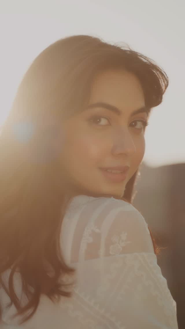 Chaand mera dil🌙✨🤍 by @reemshaikh