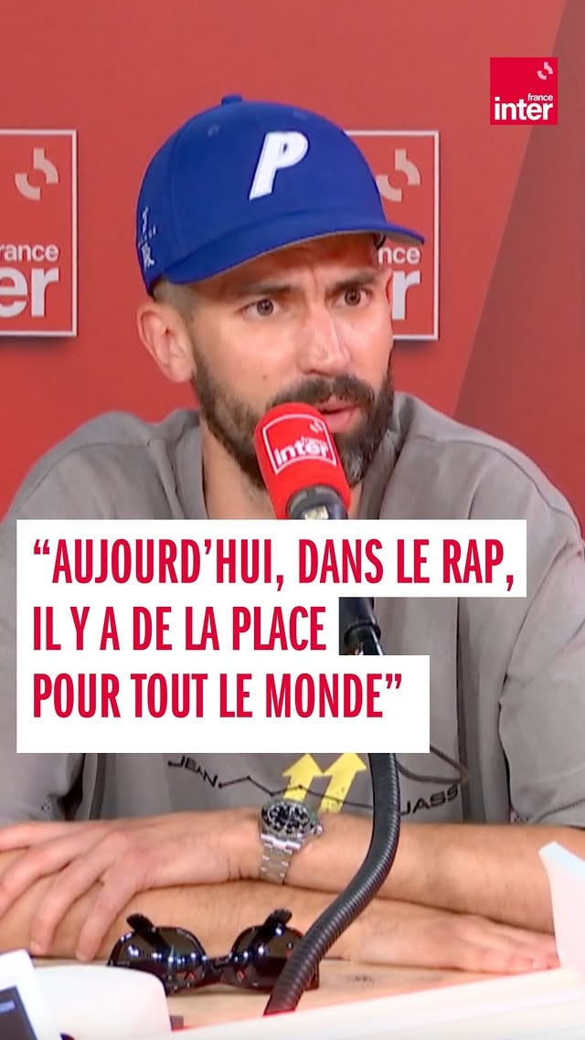 Croire en sa musique quand rien ne garantit que ça fonctionnera. Dans “À la régulière”, de Mehdi Maïzi (@mehdimouse), JeanJass (@jeanjass) adresse un message à tous ceux qui avancent à force de travail et de patience. by @mehdimouse