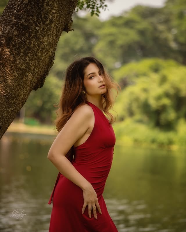 Serving Mashooka energy today🌹 by @shreemabhattacherjee
