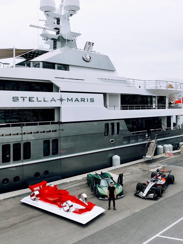 Three icons.

A Formula 1 car.
An exceptional hypercar.
A monumental work of art.

Together aboard the Ultimate Superyacht.

Monaco, we’re coming.

#UltimateYacht #MonacoF1