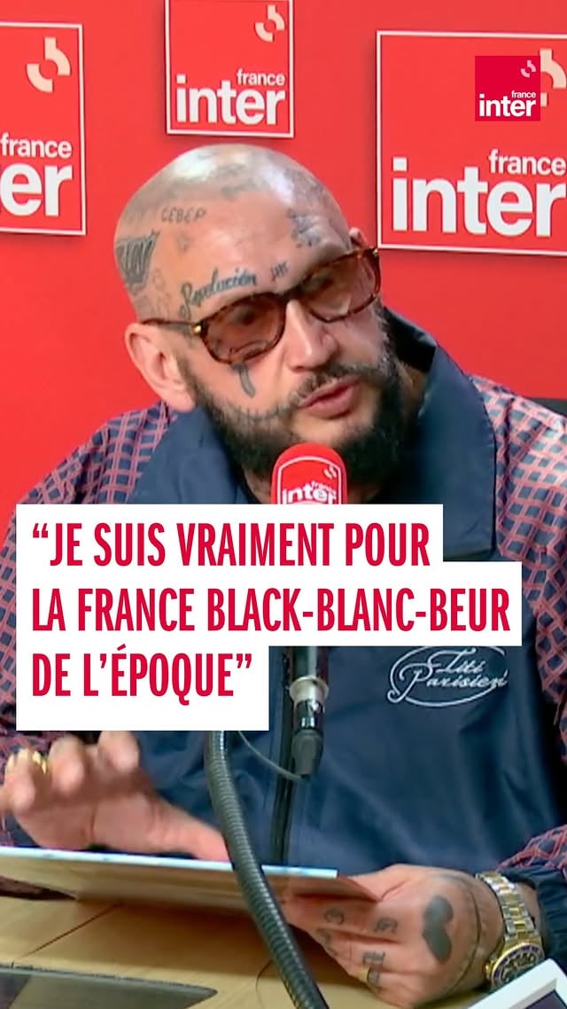 Certains se sont reconnus dans un personnage qu’il ne revendique pas. Dans “À la régulière”, de Mehdi Maïzi (@mehdimouse) Seth Gueko (@sethguekofficiel) revient sur le décalage entre son image et les valeurs qu’on lui prête parfois. by @mehdimouse