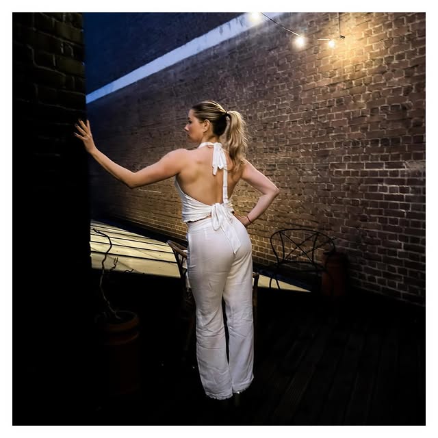 🩷 loving @imaura_clothing for dressing fierce women that stand out from the crowd - female founded, female owned, female led, designed in London by sisters @suzeandlife and  @emschandler 🩷 THANK U FOR MAKING ME FEMALE LIKE A GODDESS in this crazy summer heat 💕 #gifted #Imaura #INMYAURA

📸 all by @luckylannon