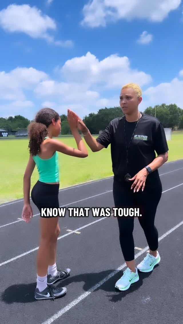 Part two of the video from yesterday. Just for context, Lana flew here with her mom from Arizona for the weekend to get some work in to help her mentally prepare for some upcoming competitions! The goal here was to hit multiple 200’s in 38 seconds or better with minimal rest and if she didn’t hit the time, it didn’t count! After her telling me she couldn’t breath, failing over and over to hit the time, telling me she was trying as hard as she could and crying through the entire workout, she proved to herself she was able to do exactly what I already knew she could! This is how you should be training. PAST your limited beliefs! Join my online community “The Dawg Factory” today and let’s work on getting your athlete mentally tougher. (Link in bio to join). Comment the word TRAIN to work with me in Houston or virtually from anywhere! by @getuptoparr
