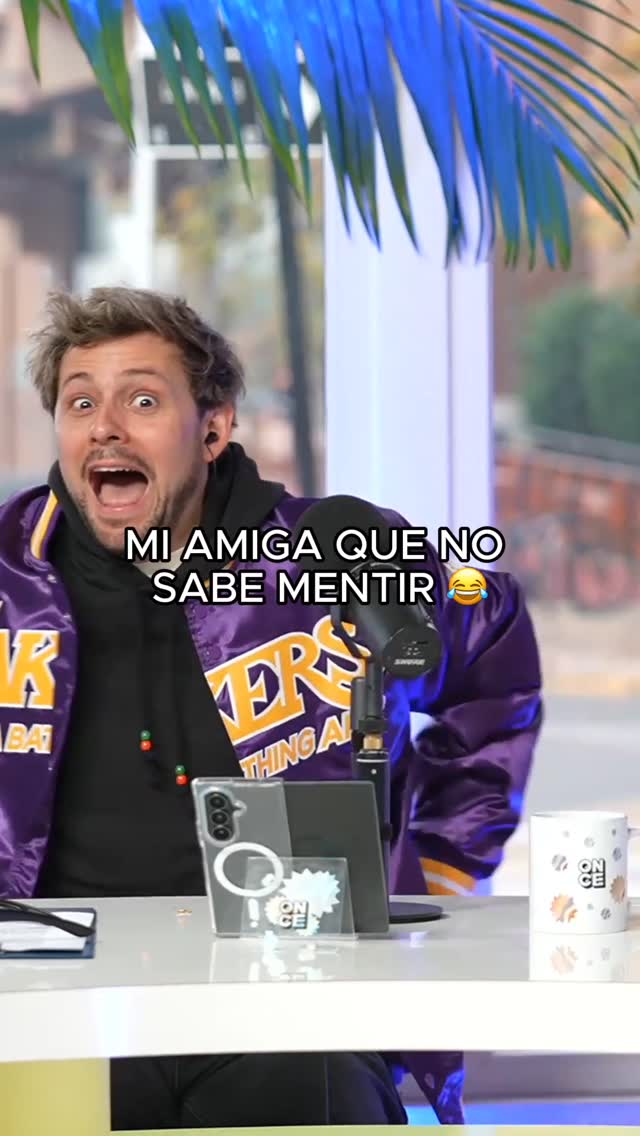 @pamefieradiaz nos hizo un despacho desde el sur del país y entrevistó a algunas personas que la acompañaban en el aeropuerto 😂🫶 #MañanaTeCuento by @pamefieradiaz
