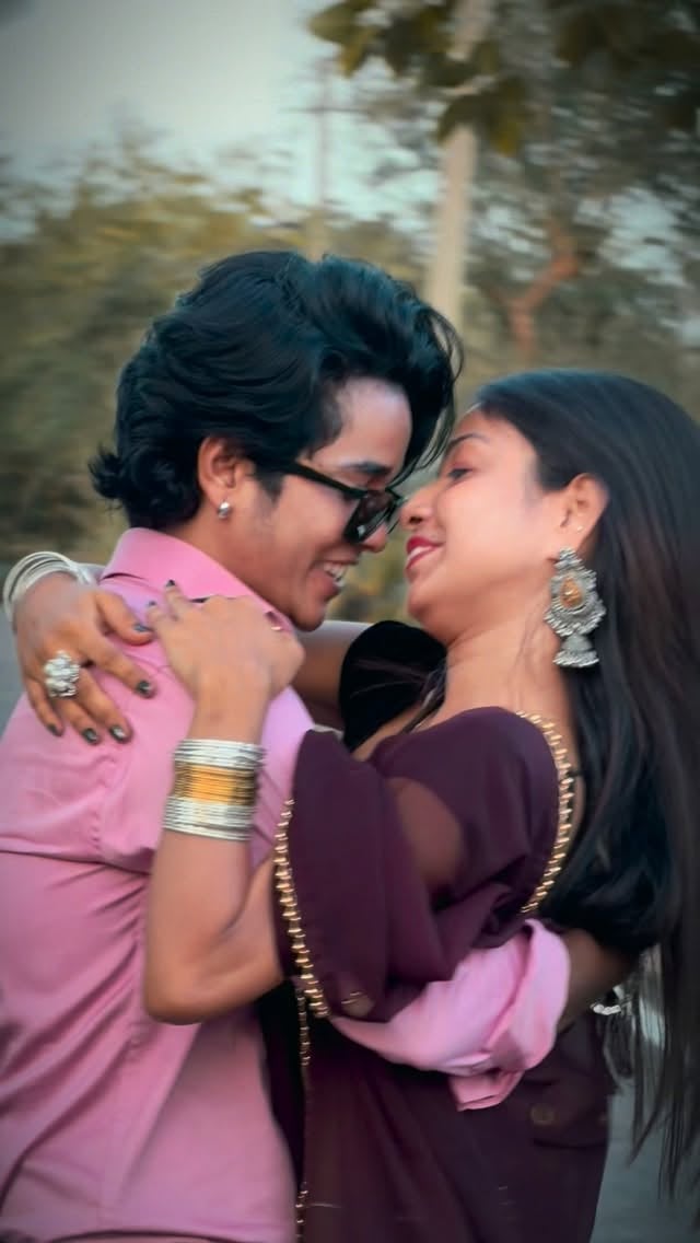 Chori Chori Chup Ke Chup Ke🙈🫢 #shivifam #reels #foryou #instagood #love @mr.rishabkhan by @ms.sahinakhan