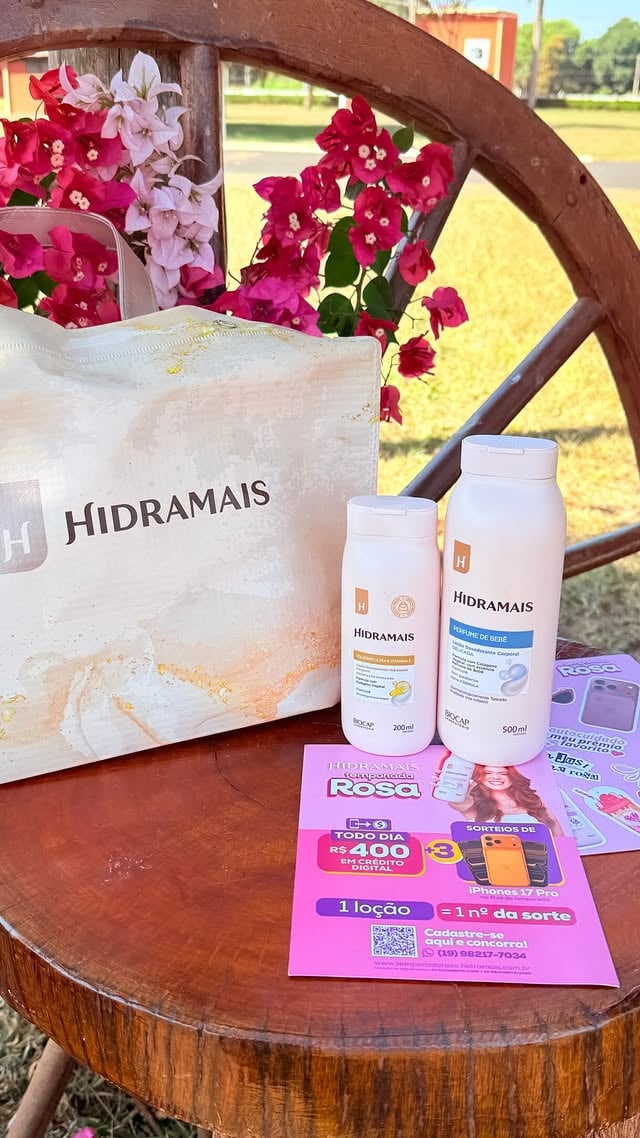 Vem conferir comigo esse kit da @hidramais Cuidar da pele ficou ainda melhor! 💖Estou participando da #temporadarosahidramais e já comecei minha rotina de autocuidado com essas loções maravilhosas. ✨💗 1 loção cadastrada = 1 número da sorte💗 Sorteios diários de R$ 400 em crédito digital💗 Sorteio final de 3 iPhones 17 ProCadastre sua loção no site oficial da campanha e participe você também! 💕#Hidramais #temporadarosahidramais #autocuidado #skincarecorporal by @hidramais