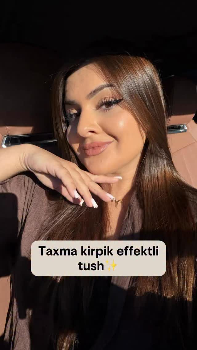 Artıq axşamdır, hələ də kirpiklərim nə düşüb, nə də ovulub tökülüb. Bayaqdan kim məni görür tuşumun şəklini çəkir🥹 Qızlar hansı mağazada satıldığını bilmirəm, məndə hədiyyə box-undan qalmışdı sınamamışdım ancaq @biienewyorkofficial.az səhifəsindən sifariş edə bilərsiniz #tövsiyə #fidaniblog