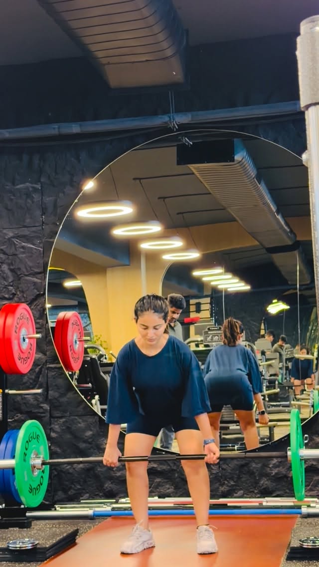 Starting with 20 kgs💪#ananyanagalla by @ananya.nagalla