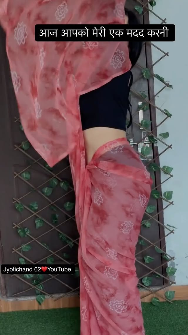 Mujhe saree lene hai Batana konsi lu ye phle saree hai 01