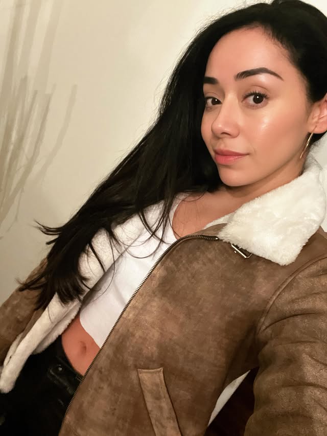 This California girl is always cold … so thanks @thejacketmaker for keeping me warm 🥰