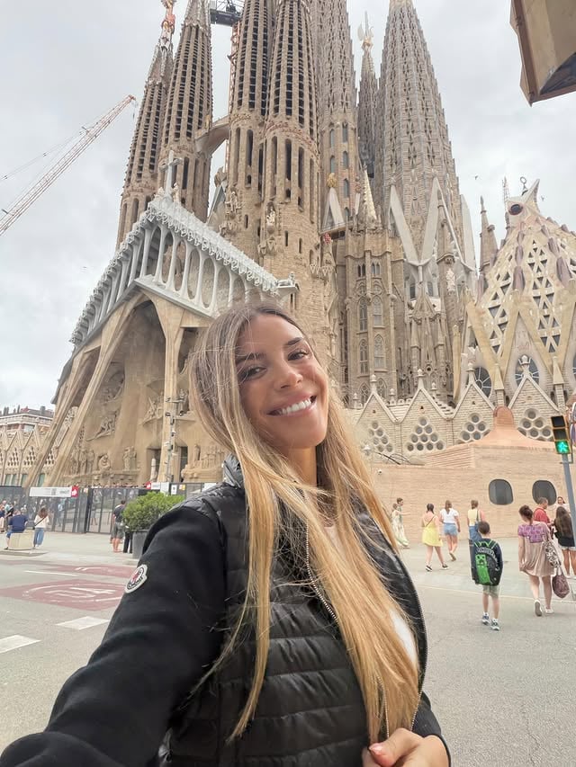 Barcelona ♥️✨🇪🇸 by @charobozzini