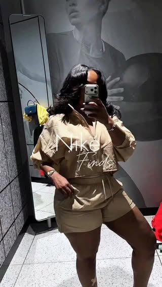 Comment “🔗” to receive the Link in your inbox

Another good @nike find.

I’m 5’7 | 180lbs 
Top: Small 
Bottoms: Large /  Medium 

Where to find the link?
| Comment “🔗” or Link” to receive it straight to your inbox
| Check my bio — LTK
| Peep my story.
| Direct Link: https://liketk.it/6fbI9 

#NIKE #nikefinds  #liketkit  @Shop.LTK