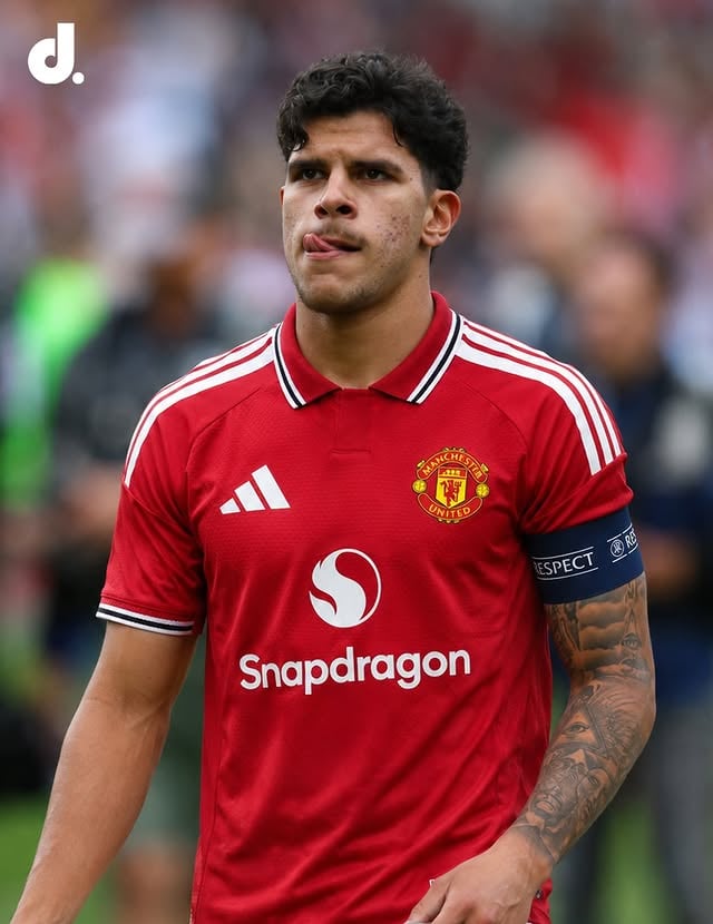 🚨 | Manchester United are NOT prepared to meet West Ham's £80m asking price for Mateus Fernandes.There is an expectation that, over time, that fee should FALL.[@TheAthletic] by @centredevils