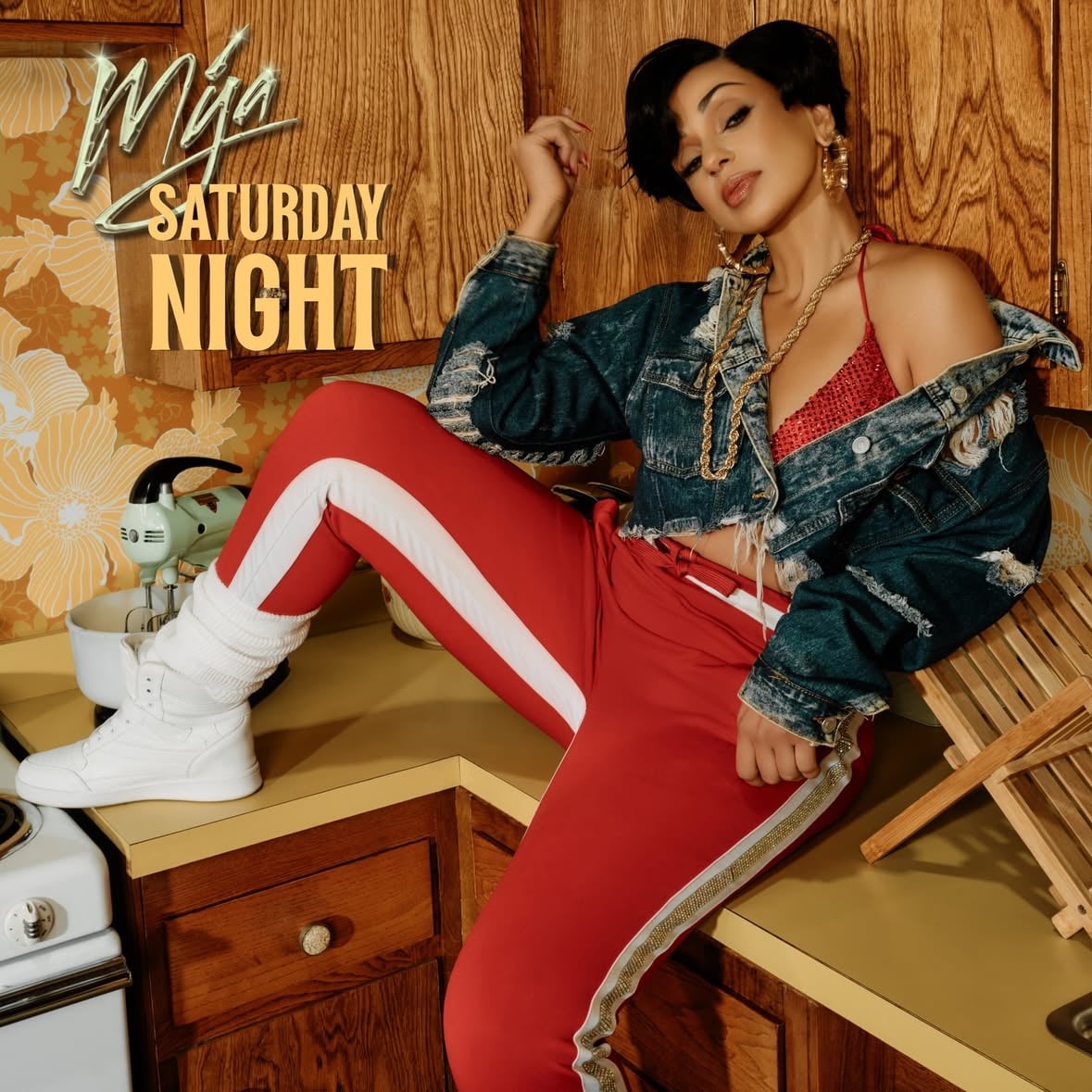Happy #Saturday & #BlackmusicMonth
What y’all gettin’ into tonight & who y’all hear on the remix? #Retrospect album 📀 out now! 🤩

#SaturdayNight 🎶 
Produced by @itsbl8ze @micahfonecheck @myguymars @myaplanet9 
🖊️ @micahfonecheck @myaplanet9 
Stereo 🎚️🎛️ @iamredvision
Spatial Audio 🎚️🎛️ @roc.am

📸 @meech213 
Creative Director & Cover Art @dbrowndancer
Wardrobe @sirjoeexclusive / Asst @_xahlia 
Hair @brianchrist0pher / MUA @makeupbykandirose
PA @aguynamedcliff / Nails @ashprettynailz 

#Mya