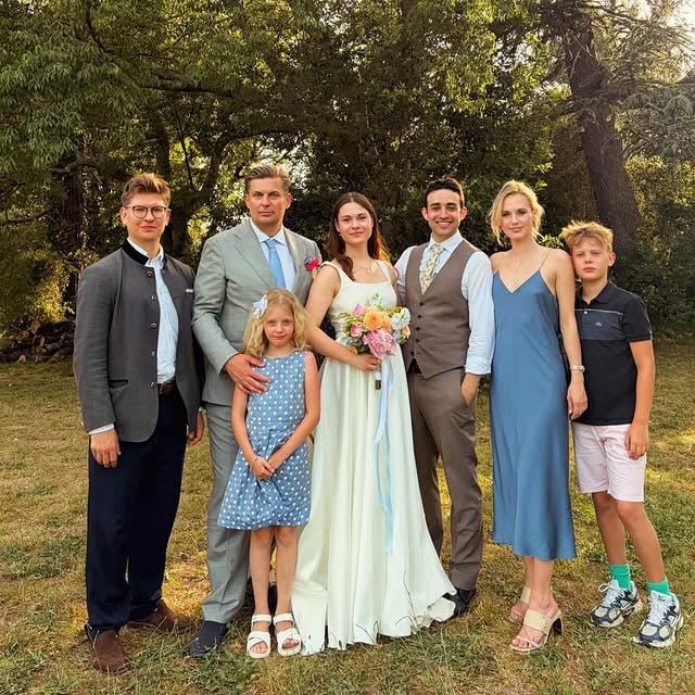Mazel Tov Yotam & Victoria! The Krah family is honored to share this special day with you.