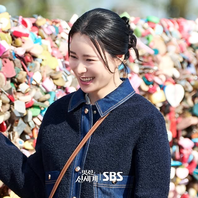 서리세계의 설렘 MAX 남산 데이트 현장💕
빽도는 없어 서로 혼자 두지 않기로 약속해🥹

SBS 금토드라마 <멋진 신세계>
☞ [금,토] 밤 9시 50분

Copyright Ⓒ SBS. All rights reserved.
무단 전재, 재배포 및 AI학습 이용 금지

#SBS금토드라마 #멋진신세계
#MyRoyalNemesis
#임지연 #허남준