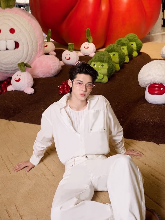 @gentlemonster

#TTPxGentleMonsterICONSIAM
#GENTLEMONSTER #GENTLEMONSTER_VEGGIECOLLECTION #GENTLEMONSTER2026
#VEGGIEPopUpatICONSIAM