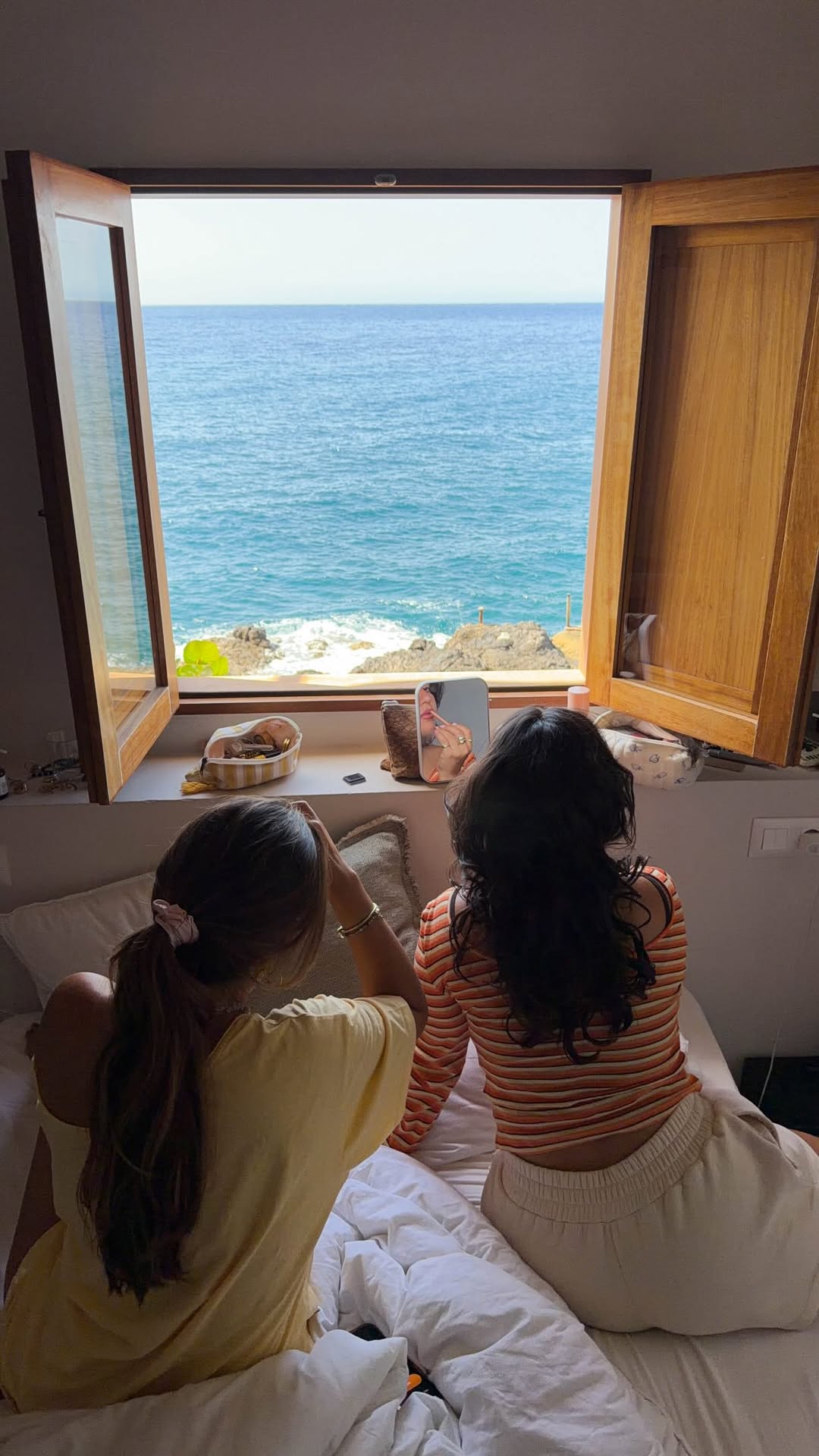 unser film: eat, tan, swim, take 1000 photos, repeat - tenerife edition 🔂🐬🐙🌀🍉

#girlstrip #holiday #girlhood