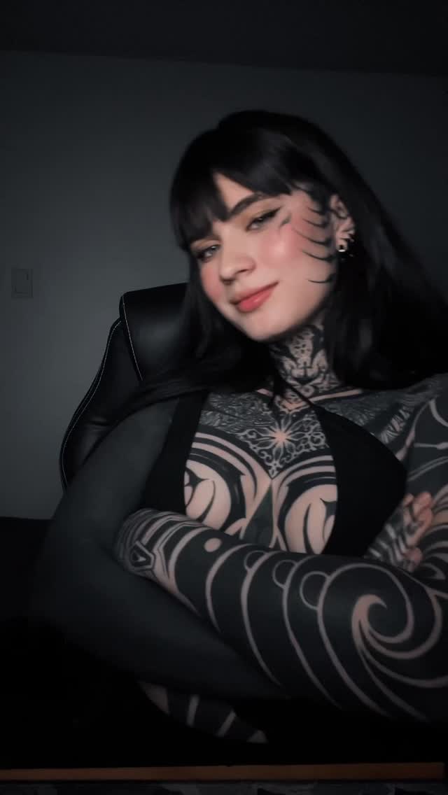 Hi internet 🖤👁️
.
.
.
.
.
#tattoo #tattoos #ink #tattoostyle #aesthetic