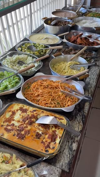 O @restaurantelacasa01 é um local com comida caseira, pratos deliciosos e tudo isso por um preço muito justo. Endereço: R. 18-A, 32 - St. Aeroporto, Goiâniapubli #goiania #goianiaindica #comeremgoiania by @goianiaindica