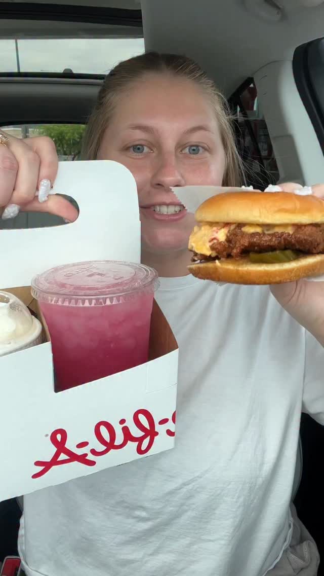 Trying EVERY new item at Chick-fil-A 🤯🤩 #chickfila #foodie #fastfood #newitems by @nicolee.ludwig