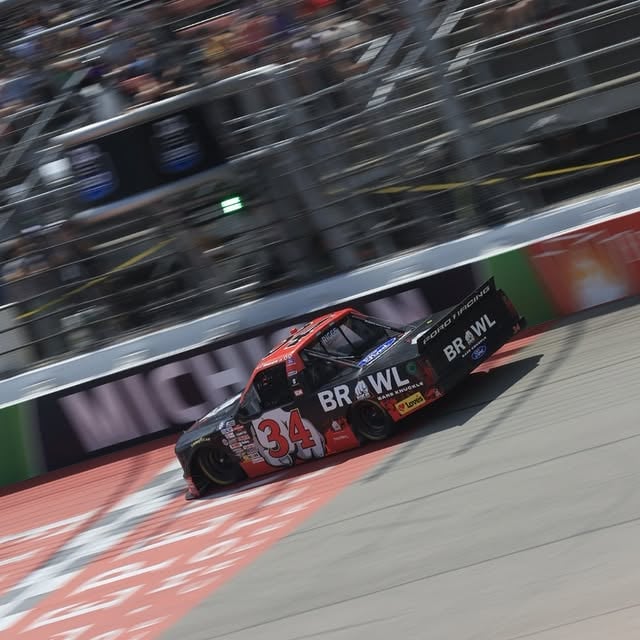 Finishing the day at @mispeedway with two Ford F-150s in the Top-5 after a well-fought 125 laps.#AmericasRaceTeam by @fordracing