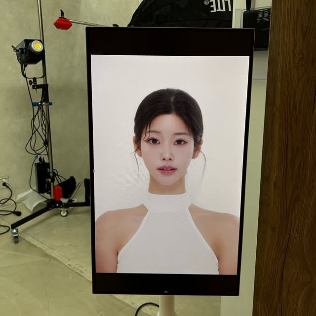 내가 민둥이들을 좋아하는 3가지 이유 - .. > 옆으로^^ 늘 옆에있어줘서 감사해요 민둥이 +사랑하는 가족 지인들 모두❣️저 증명사진 +프로필사진 찍었어요 오늘 !!!! 민증 면허증 사진 다 바꿔야지 야호❤️@athanbe_official 로 기초 하고가서 피부 화장 왕잘먹구곧 세상에 나올 제작 쉐이쿠 촬영하면서 간편 든든하게 먹고@zerospoon__ 제로스푼 갓돼도 야무지게 먹깅 #증명사진 #촬영 #model #koreanstyle #민증사진 by @ka_young2000
