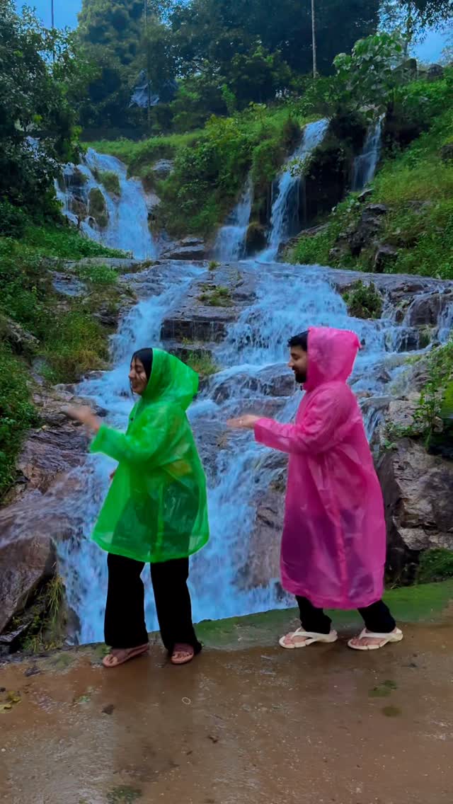 എന്റെ കൊച്ചുണ്ടാപ്പിരീ..........🌧️🦋#instagood #viral #trendingreels #mazha #keralam by @hey_its_revathy