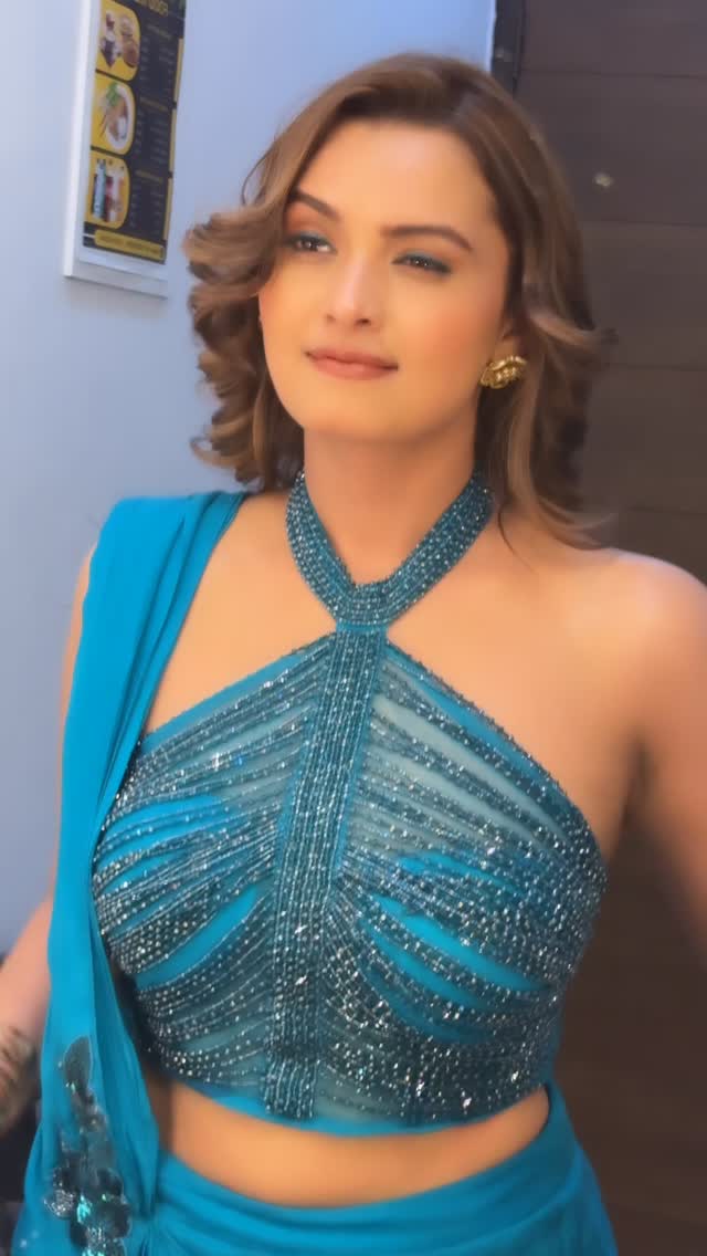 मजा उठाले जवानी का 🔥❤️

@singer_aashish_yadav6262
@priya_raghuvanshi14
@priyanshusinghmusic
@zmcbhojpuri

@shout.out.media

#MajaUthaleJawaniMe
#maghisong #viral
#ashishyadavsong